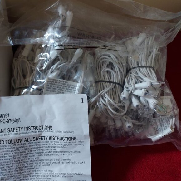 QVC BETHLEHEM 50 CT WINDOW MIMI ICICLE LIGHT (16 SETS) NWT - Picture 10 of 14